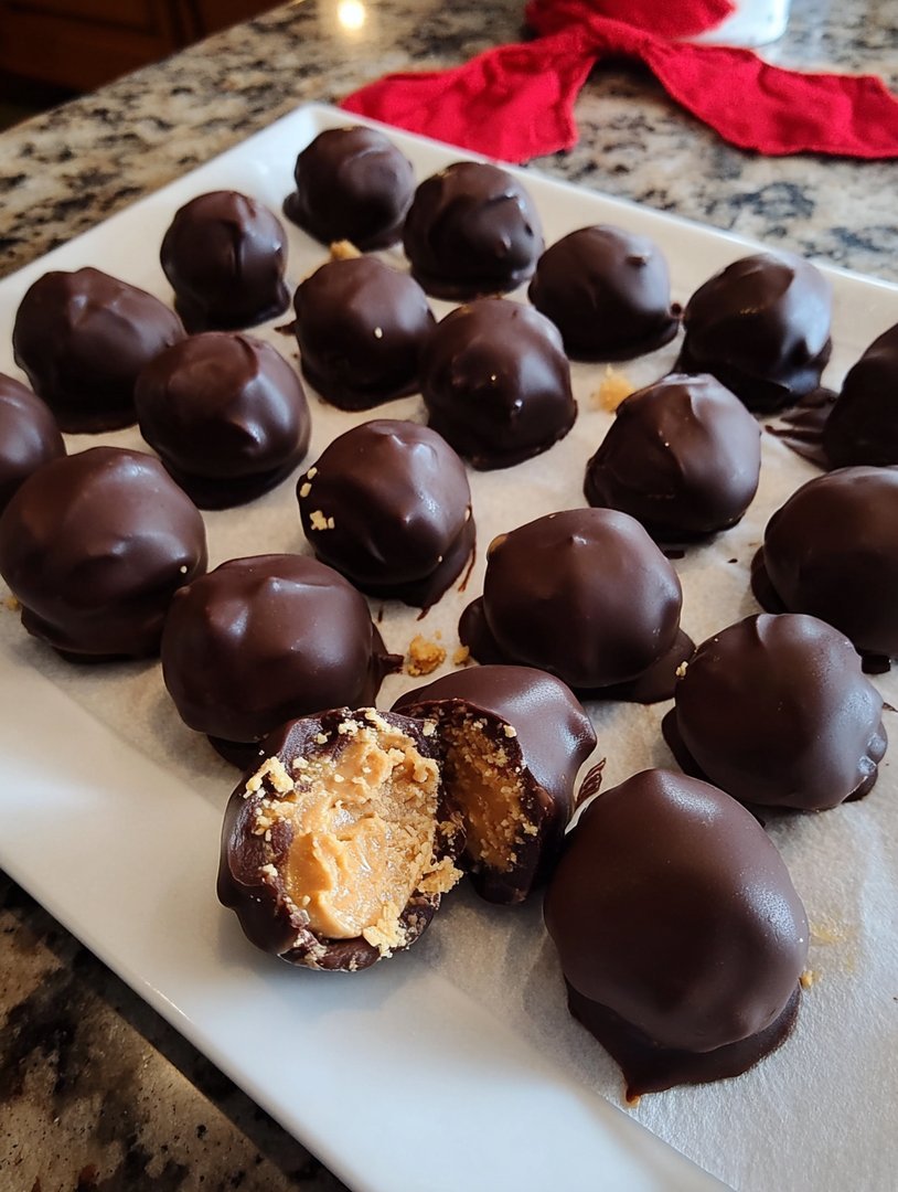 Chocolate Peanut Butter Ballsa image 2